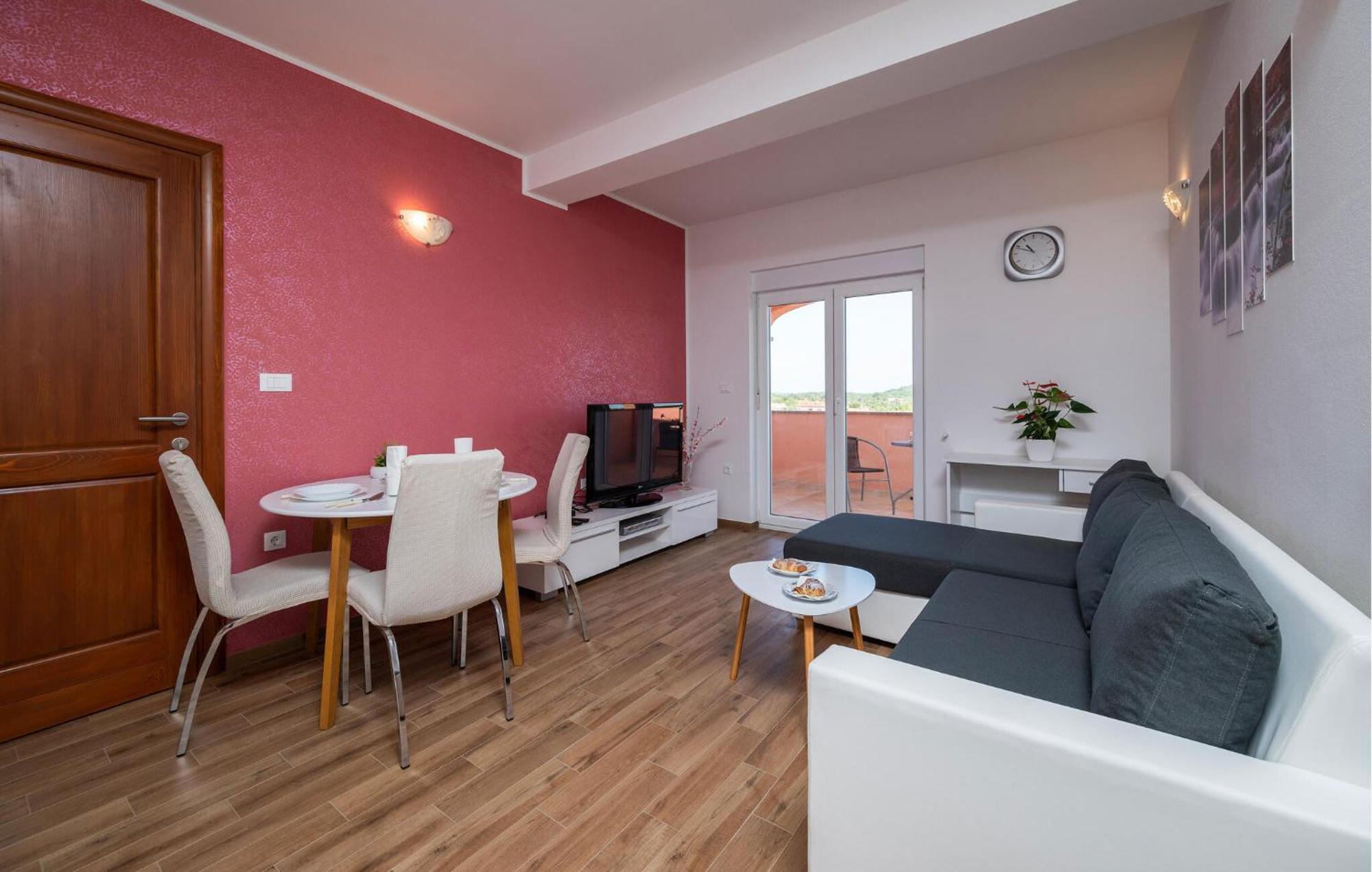 Awesome In With Kitchen Rovinj
